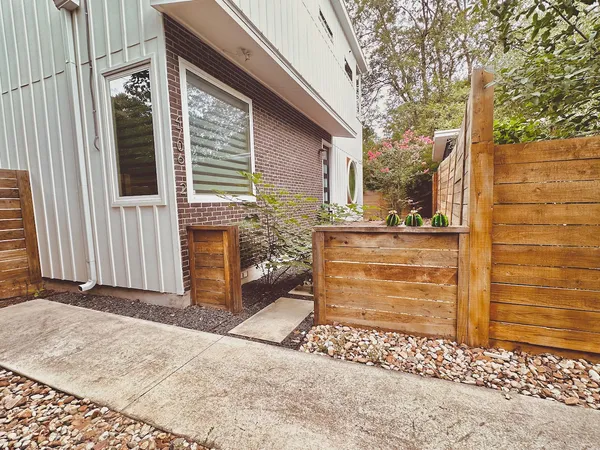 $2,800 | 4706 Sylvandale Drive, Unit 2, Austin, TX 78745