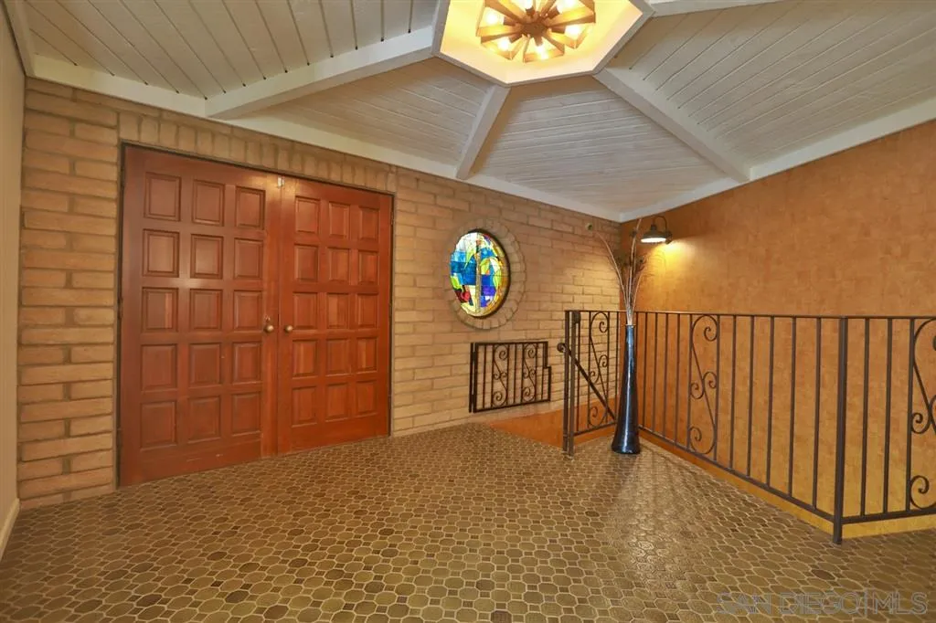 1211 Palomino Road Fallbrook, CA 92028 - Photo 5 of 25