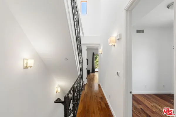 $7,800 | 744 North Alfred Street, Unit 104, West Hollywood, CA 90069