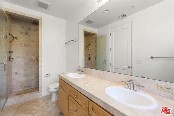 $7,800 | 744 North Alfred Street, Unit 104, West Hollywood, CA 90069