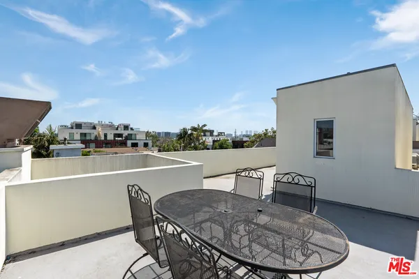 $7,800 | 744 North Alfred Street, Unit 104, West Hollywood, CA 90069