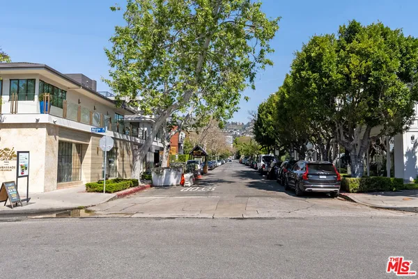 $7,800 | 744 North Alfred Street, Unit 104, West Hollywood, CA 90069