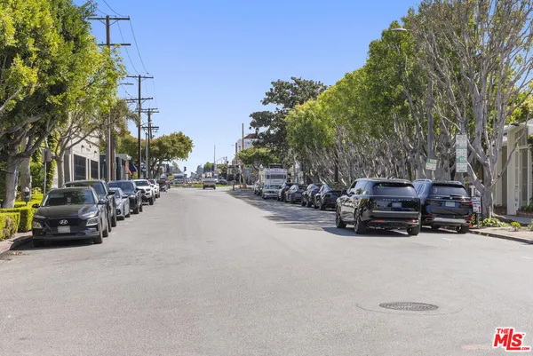 $7,800 | 744 North Alfred Street, Unit 104, West Hollywood, CA 90069