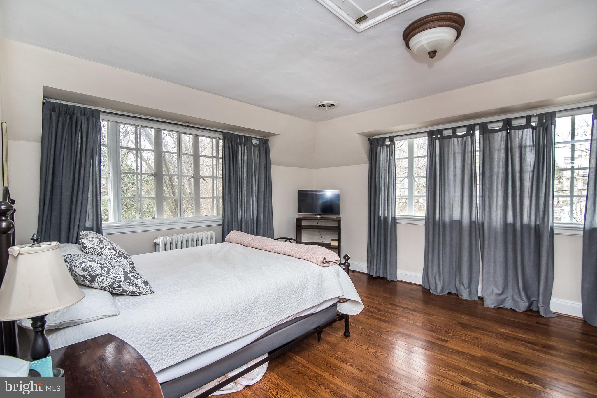 308 Taplow Road Baltimore, MD 21212 - Photo 22 of 30 Bedroom
