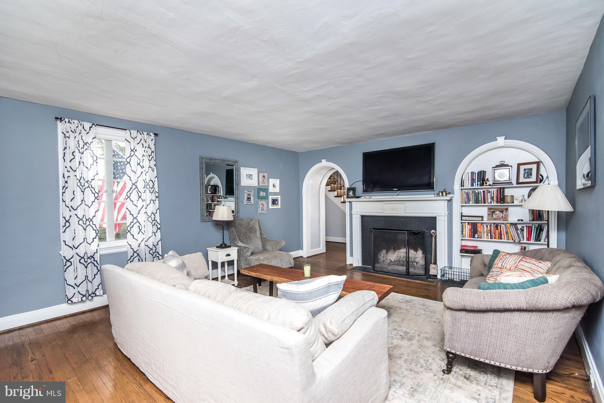 308 Taplow Road Baltimore, MD 21212 - Photo 7 of 30 Family Room