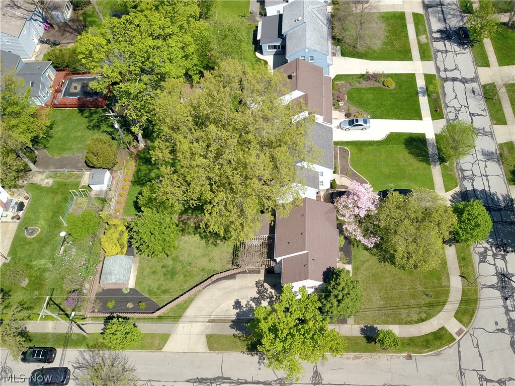1168 Croyden Road Lyndhurst, OH 44124 - Photo 9 of 26