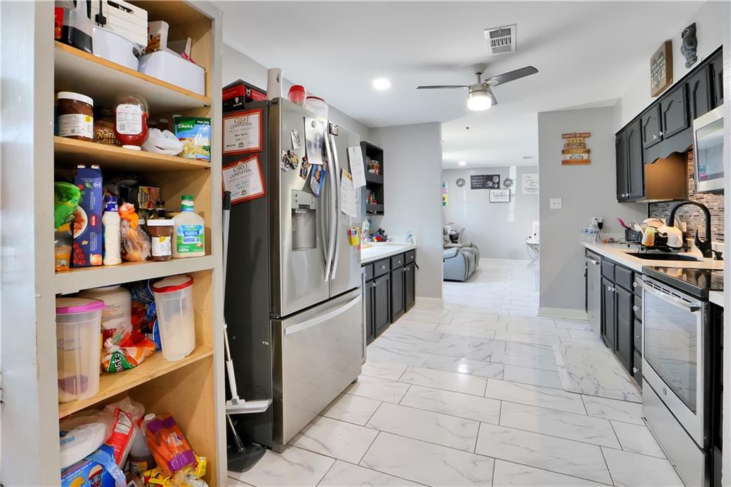 218 Holy Cross Place Kenner, LA 70065 - Photo 8 of 18