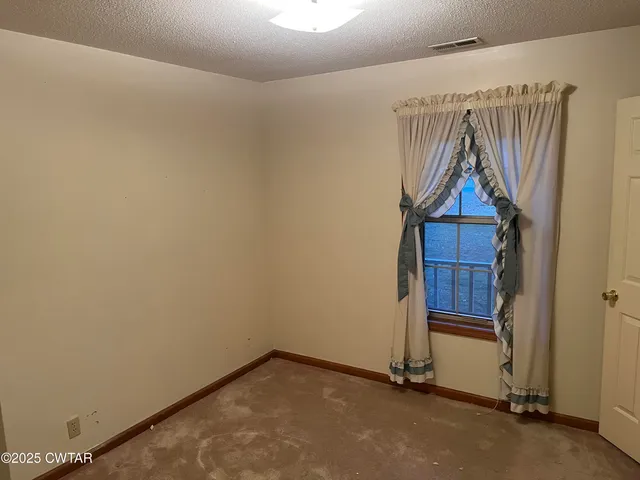 $299,900 | 132 Esquire Estes Road, Humboldt, TN 38343