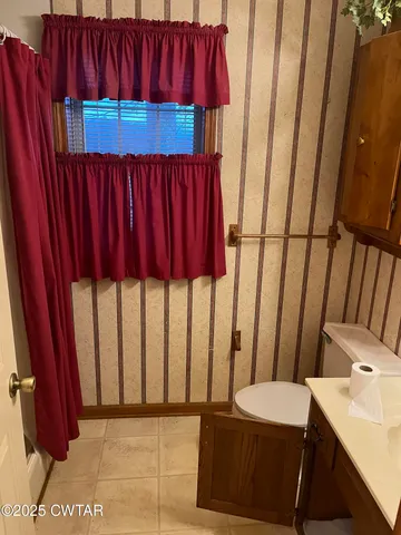 $299,900 | 132 Esquire Estes Road, Humboldt, TN 38343