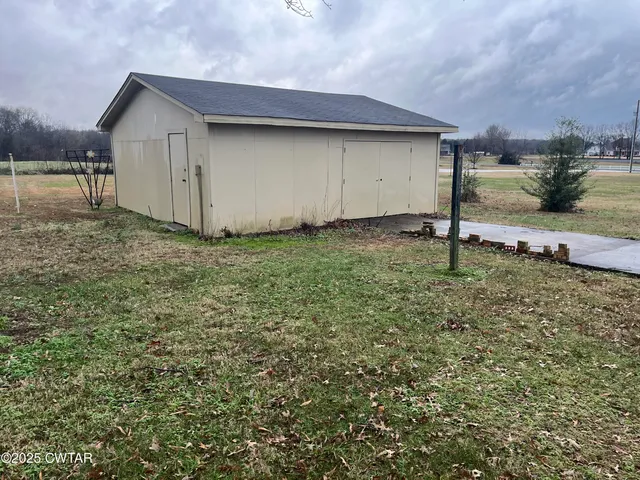 $299,900 | 132 Esquire Estes Road, Humboldt, TN 38343