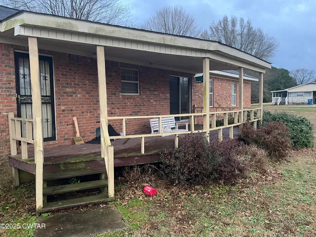 $299,900 | 132 Esquire Estes Road, Humboldt, TN 38343