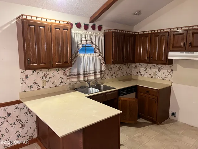 $299,900 | 132 Esquire Estes Road, Humboldt, TN 38343