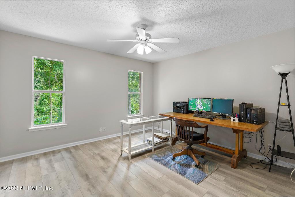 691 Nottingham Forest Circle St. Johns, FL 32259 - Photo 27 of 44 a workspace with a window