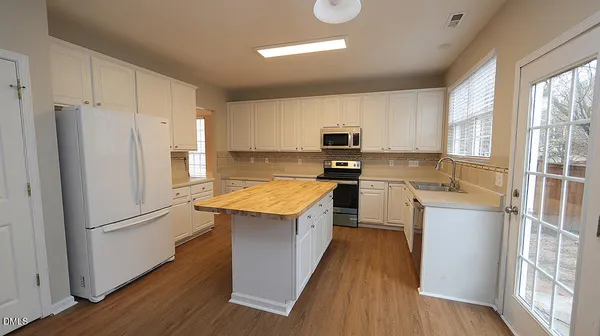 $2,600 | 302 Millicent Way, Morrisville, NC 27560