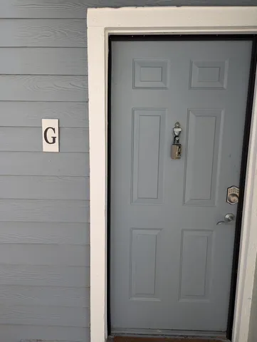 $2,200 | 1215 Crystal Way, Unit G, Delray Beach, FL 33444