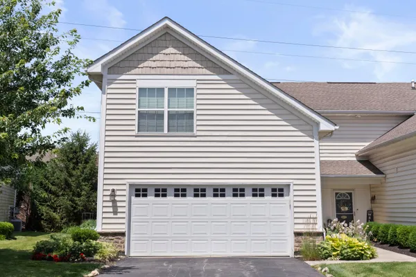 $330,000 | 5075 Dinard Way, Unit 5075A, Columbus, OH 43221