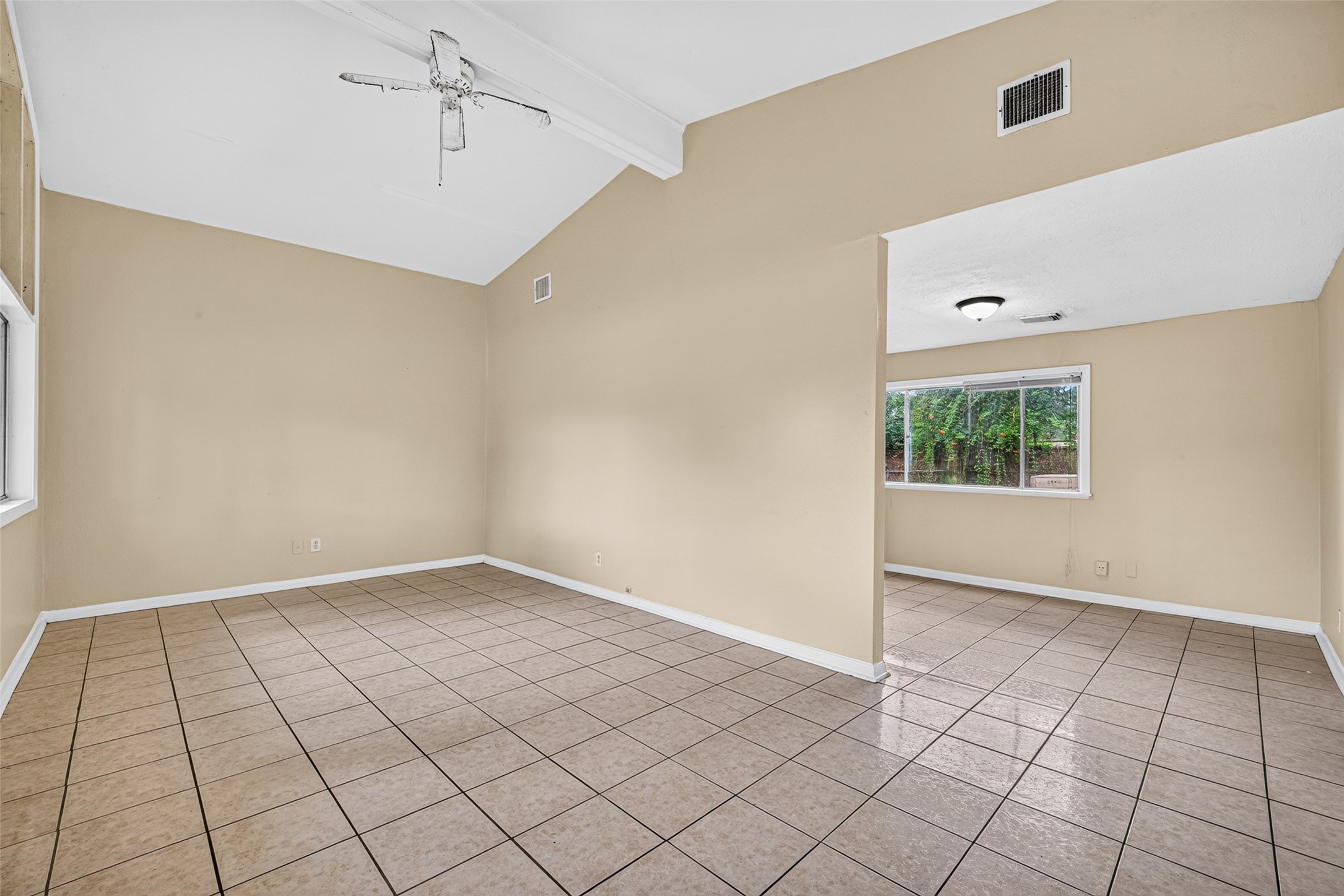 1307 Camden Road Pasadena, TX 77502 - Photo 10 of 37 Gallery Image 10