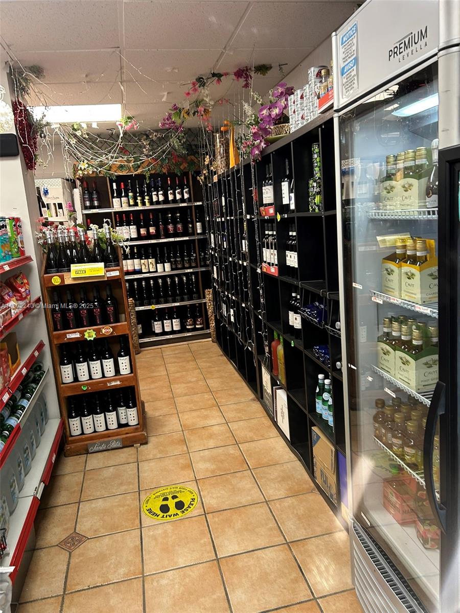 540 Brickell Key Drive, Unit 1602 Miami, FL 33131 - Photo 37 of 61