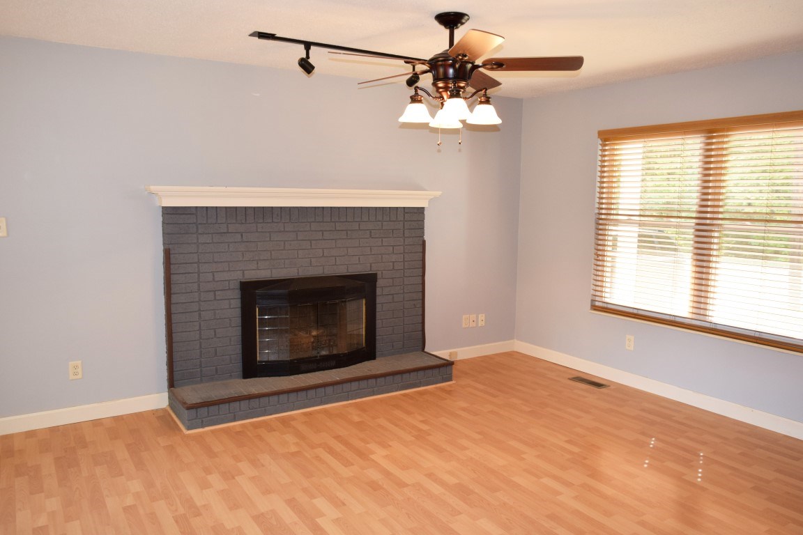 6866 Ferstel Road Newburgh, IN 47630 - Photo 3 of 23