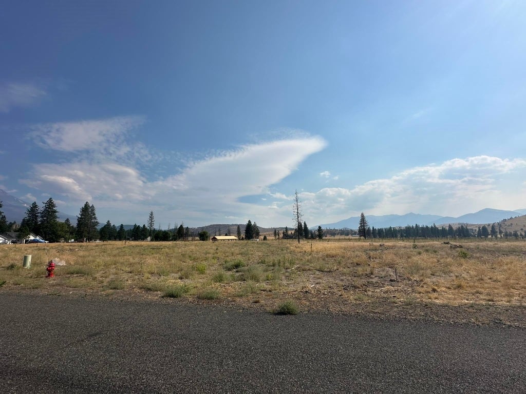 7 3/23 Muskrat Road Weed, CA 96094 - Photo 2 of 6 Gallery Image 2