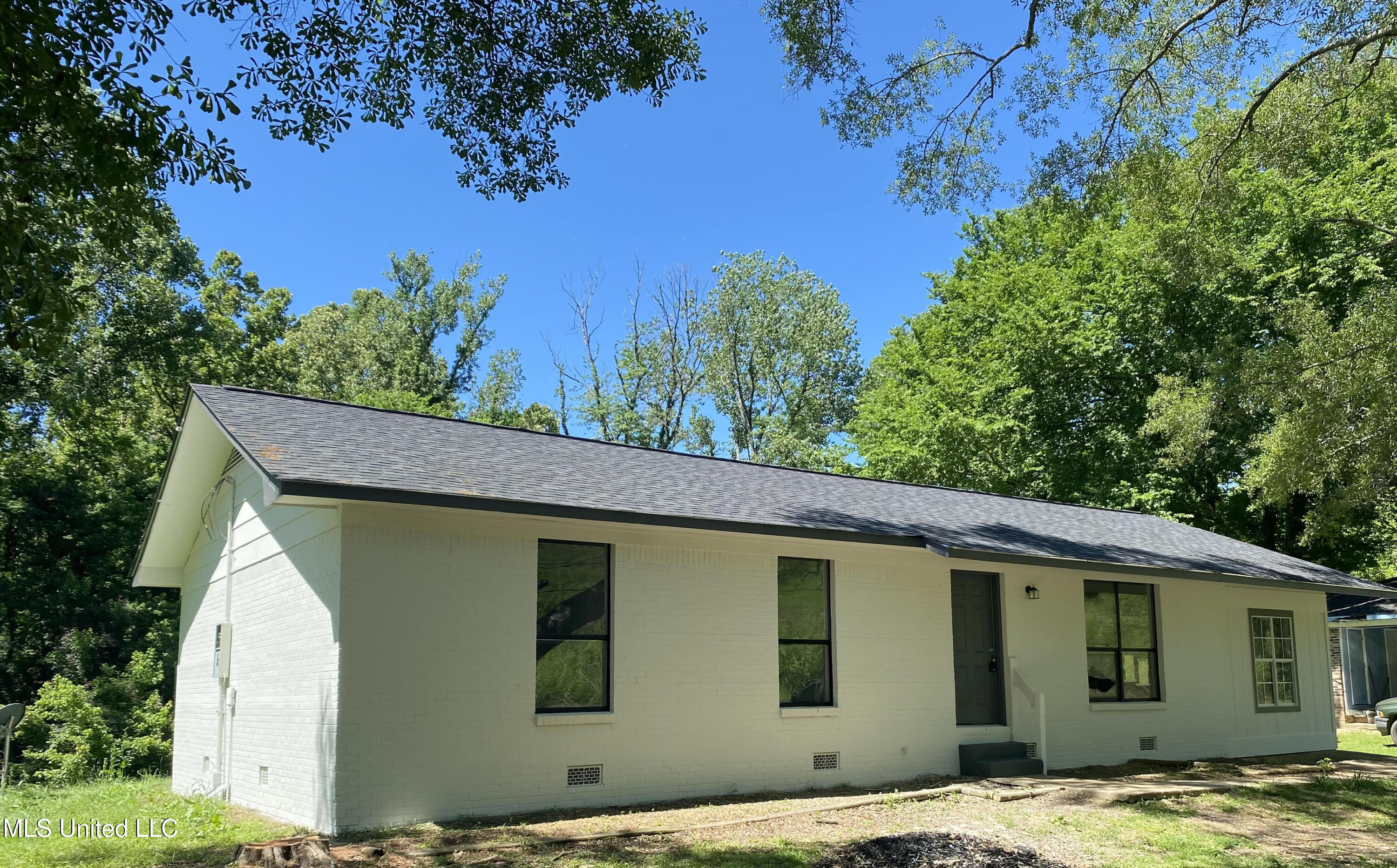 4534 Halls Ferry Road Vicksburg, MS 39180 - Photo 1 of 26 Main