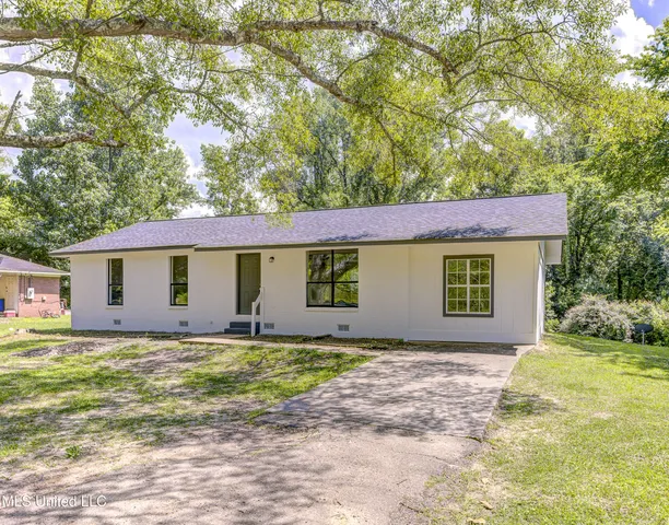 $129,900 | 4534 Halls Ferry Road, Vicksburg, MS 39180