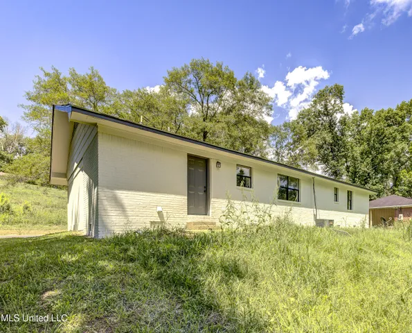 $129,900 | 4534 Halls Ferry Road, Vicksburg, MS 39180