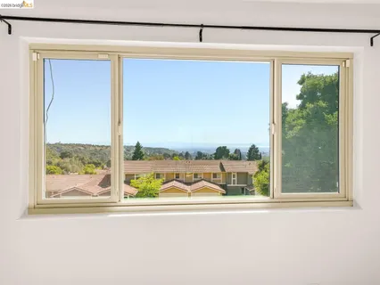 $699,000 | 57 Thousand Oaks Street, Oakland, CA 94605