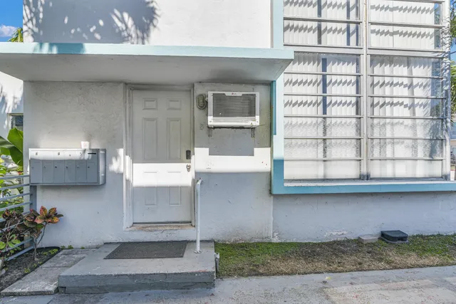 $2,600,000 | 8430 Byron Avenue, Miami Beach, FL 33141