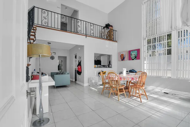 $2,600,000 | 8430 Byron Avenue, Miami Beach, FL 33141