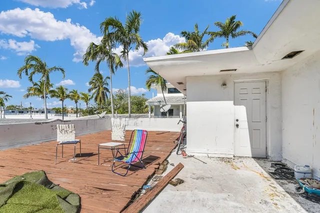 $2,600,000 | 8430 Byron Avenue, Miami Beach, FL 33141