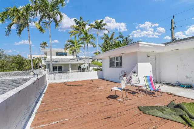 $2,600,000 | 8430 Byron Avenue, Miami Beach, FL 33141