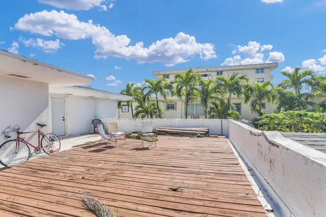 $2,600,000 | 8430 Byron Avenue, Miami Beach, FL 33141