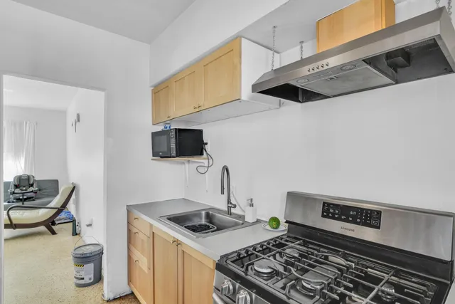 $2,600,000 | 8430 Byron Avenue, Miami Beach, FL 33141