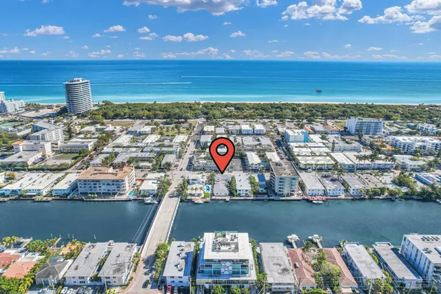 a view of a terrace with sky view