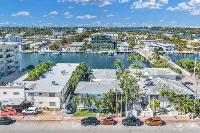 $2,600,000 | 8430 Byron Avenue, Miami Beach, FL 33141