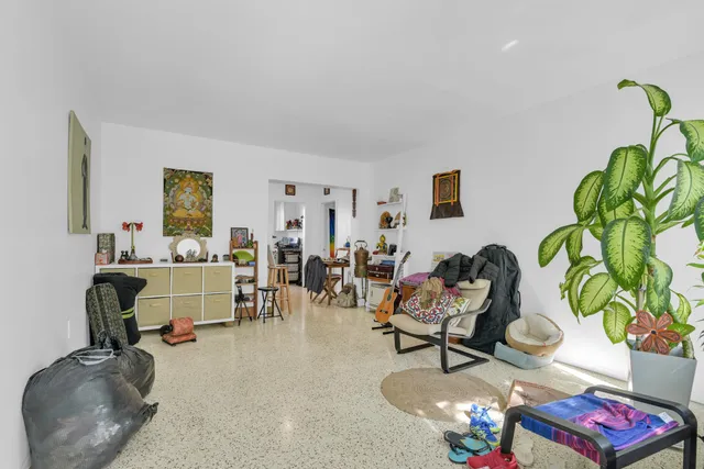 $2,600,000 | 8430 Byron Avenue, Miami Beach, FL 33141