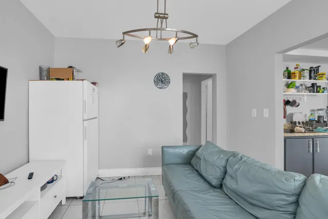 $2,600,000 | 8430 Byron Avenue, Miami Beach, FL 33141