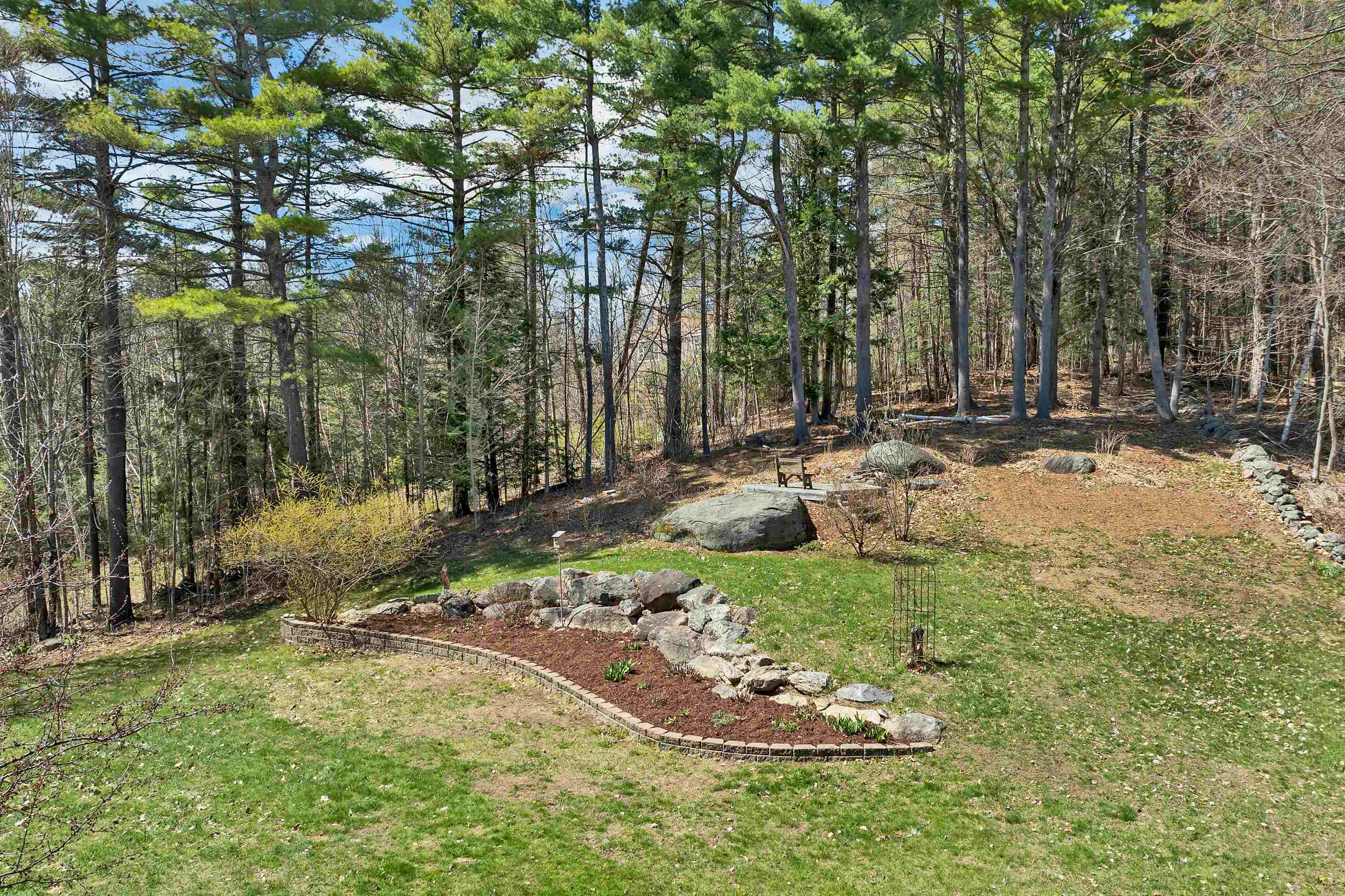 68 Stagecoach Road Sunapee, NH 03782 - Photo 13 of 58