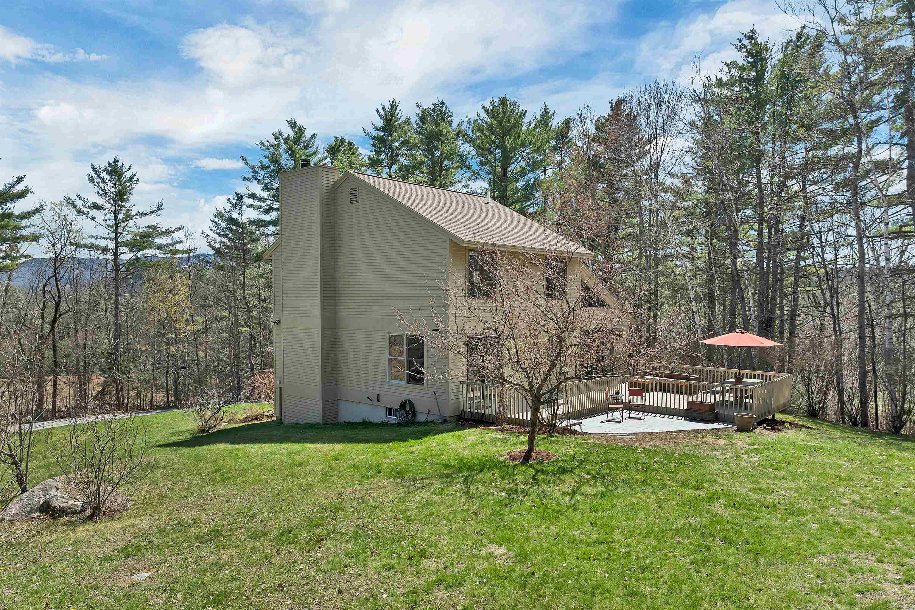 68 Stagecoach Road Sunapee, NH 03782 - Photo 6 of 58