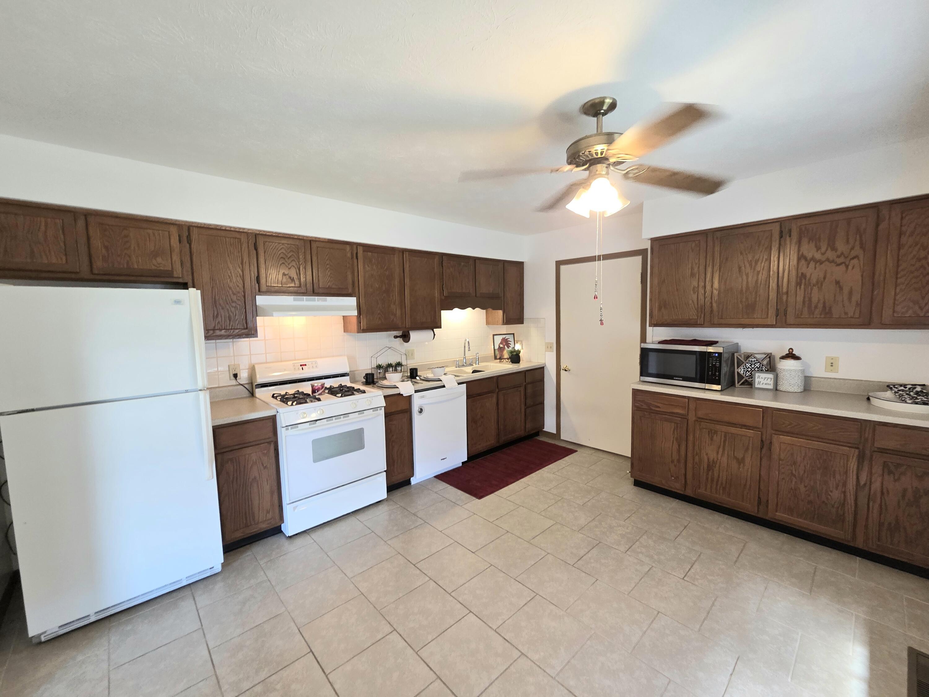 3032 Armsgate Road, Unit 25 Springfield, OH 45503 - Photo 8 of 29