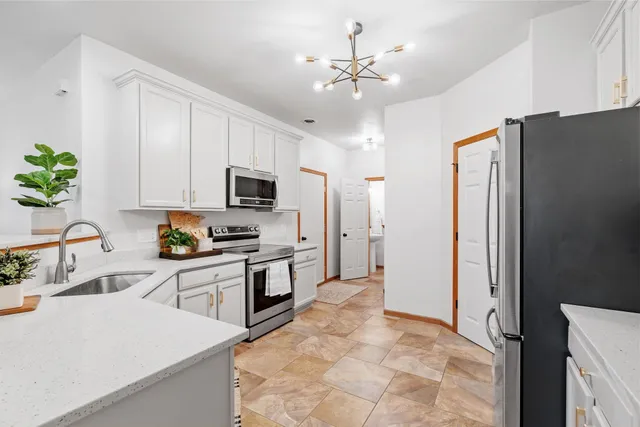 $314,900 | 17913 96th Avenue North, Maple Grove, MN 55311