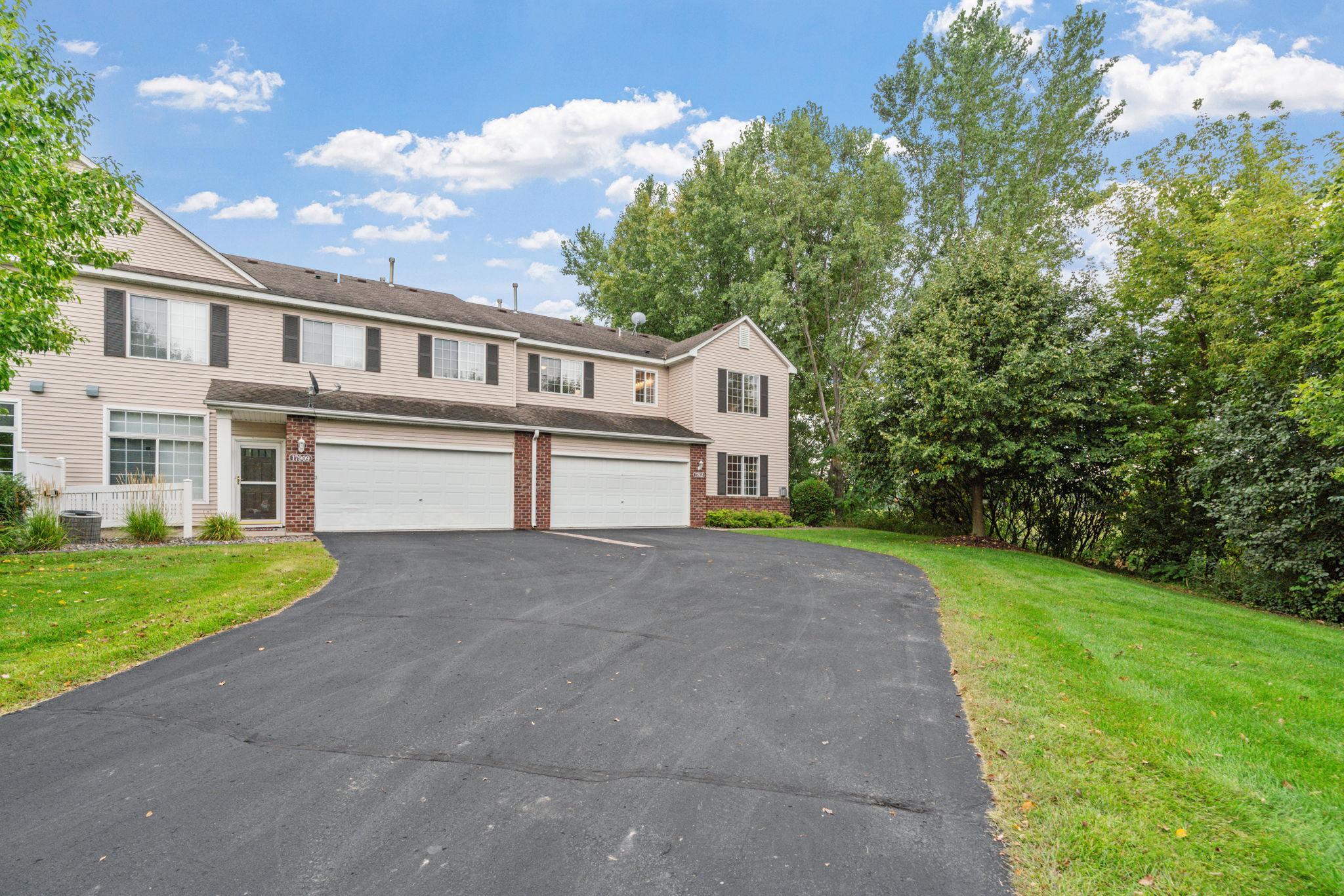 17913 96th Avenue North Maple Grove, MN 55311 - Photo 5 of 44