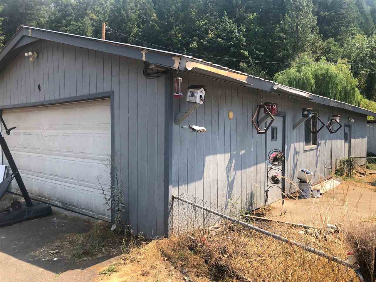 1418 Curly Jack Road Happy Camp, CA 96039 - Photo 4 of 7 Gallery Image 4