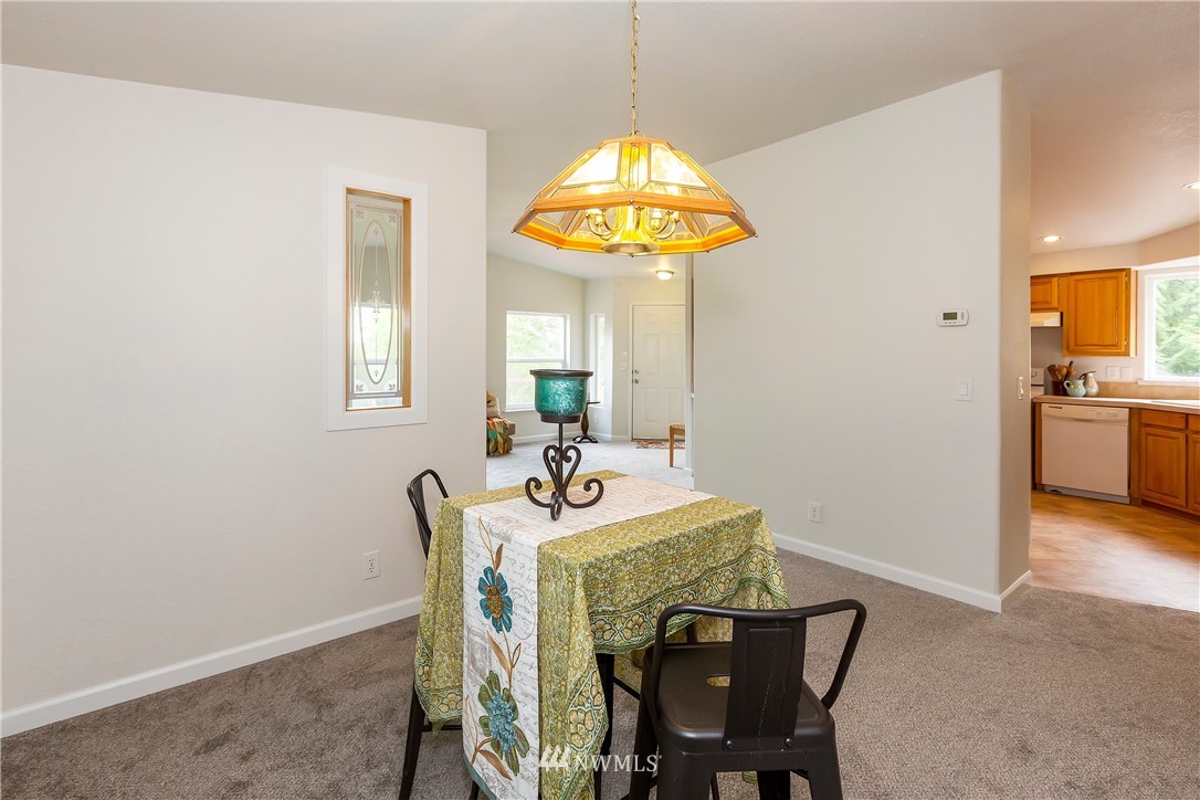 6223 East Grapeview Loop Road Allyn, WA 98524 - Photo 11 of 40 Gallery Image 11
