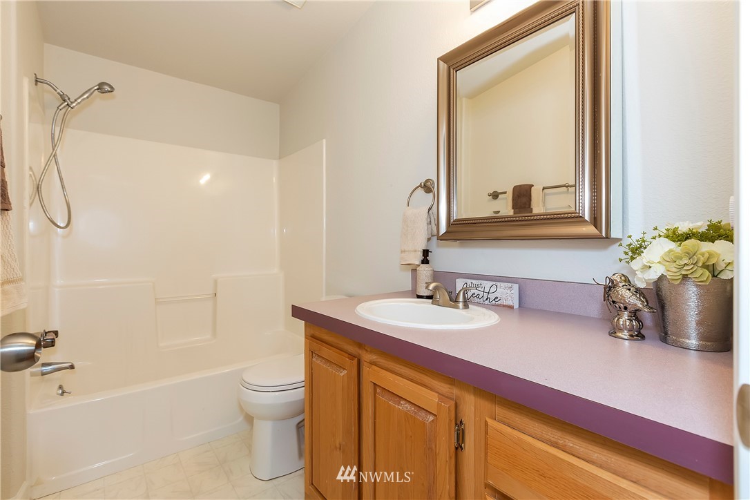 6223 East Grapeview Loop Road Allyn, WA 98524 - Photo 20 of 40 Gallery Image 20