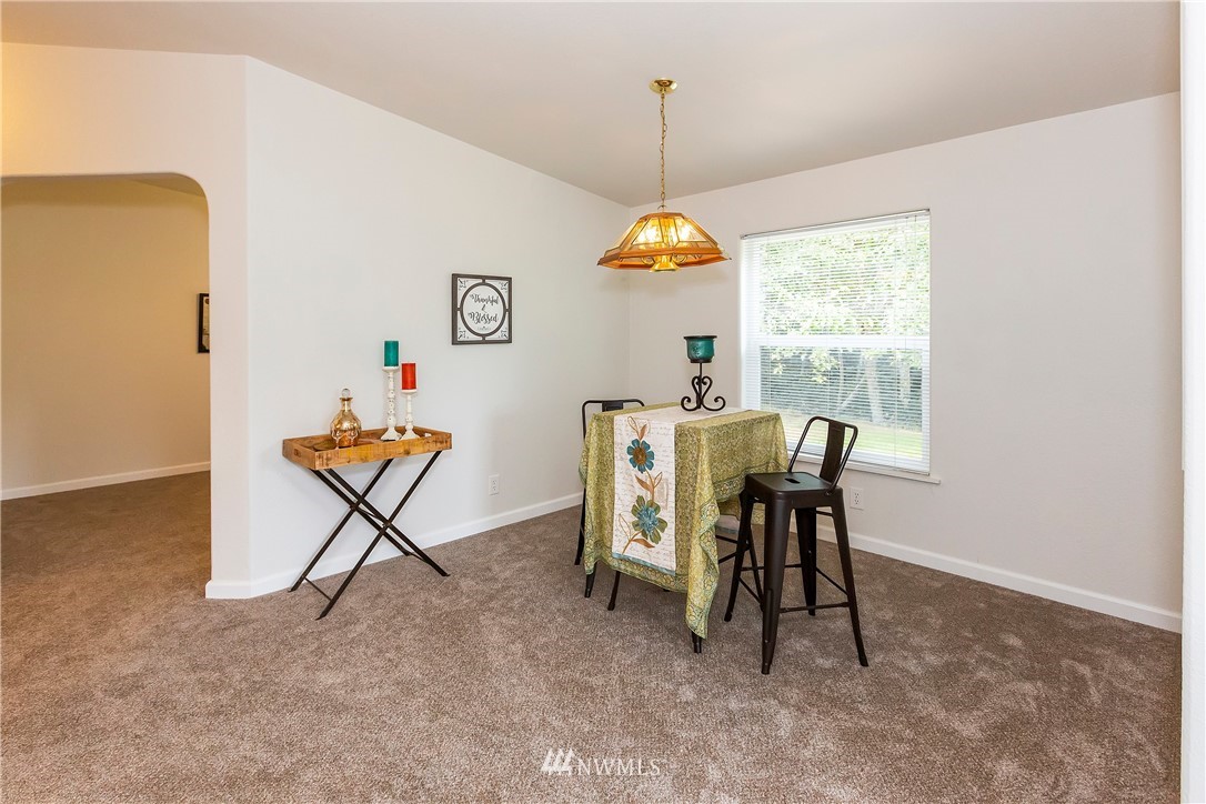 6223 East Grapeview Loop Road Allyn, WA 98524 - Photo 9 of 40 Gallery Image 9