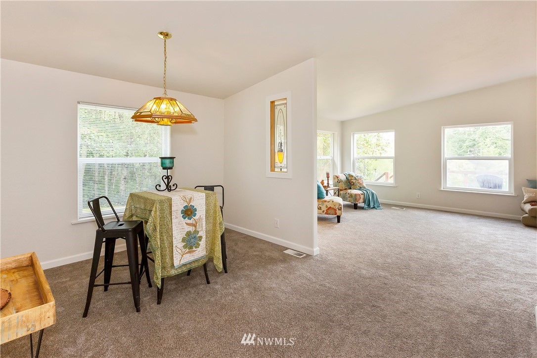 6223 East Grapeview Loop Road Allyn, WA 98524 - Photo 10 of 40 Gallery Image 10
