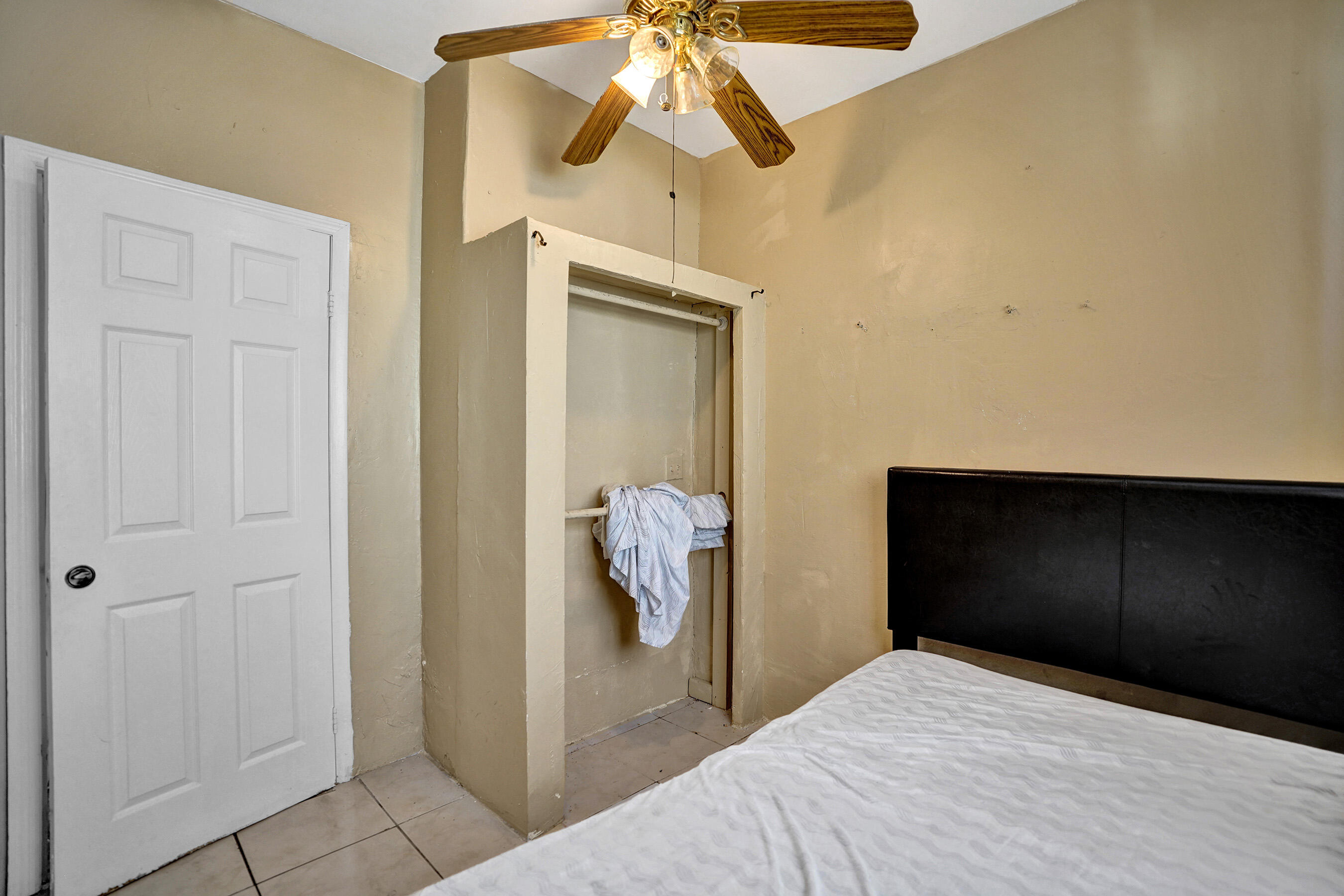 57 Northwest 68th Street Miami, FL 33150 - Photo 12 of 37 DSC05053