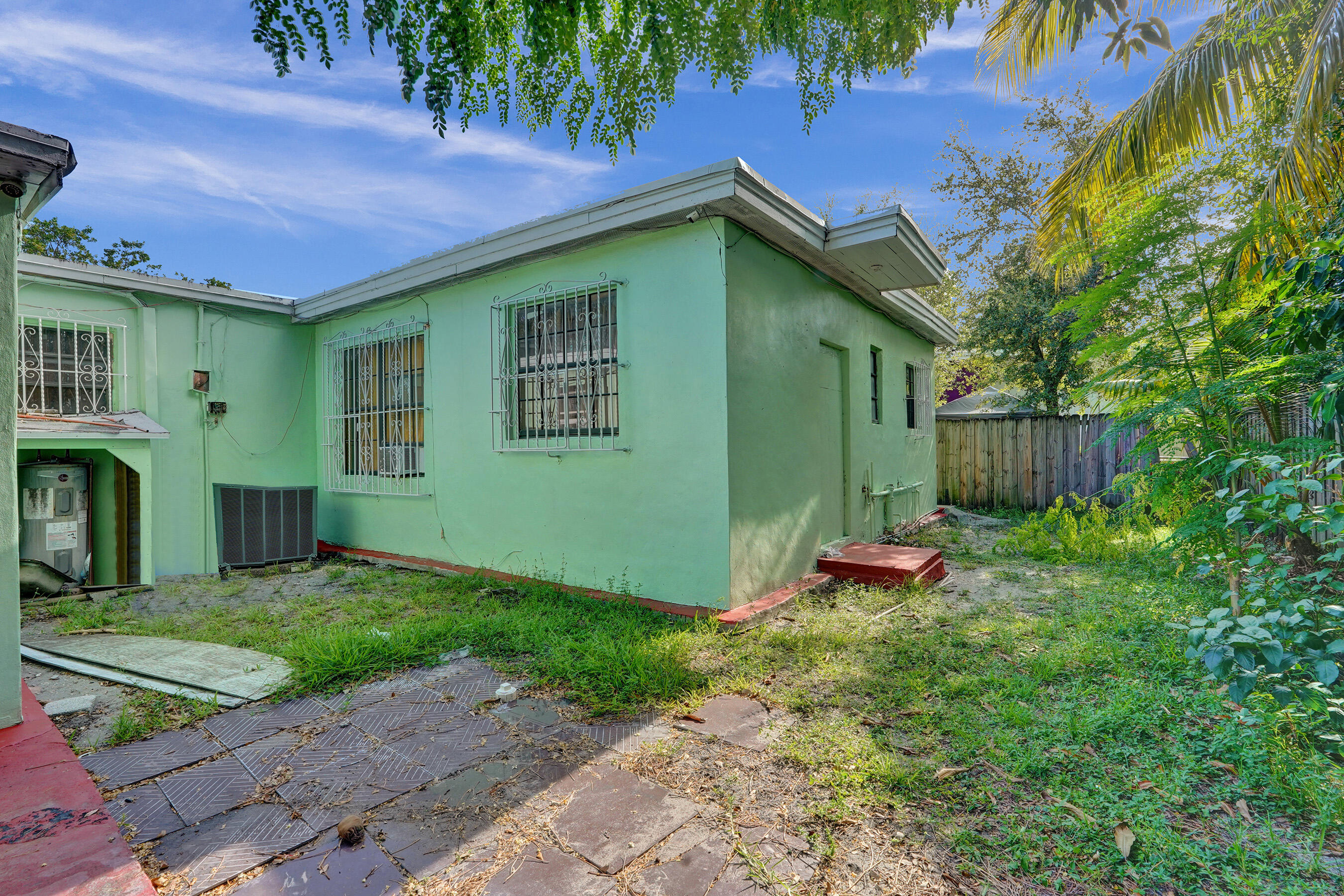 57 Northwest 68th Street Miami, FL 33150 - Photo 31 of 37 DSC05110